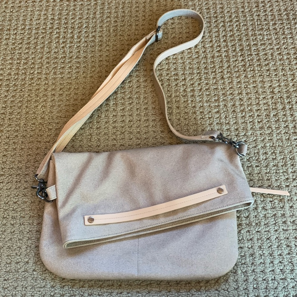 Sherpani bag